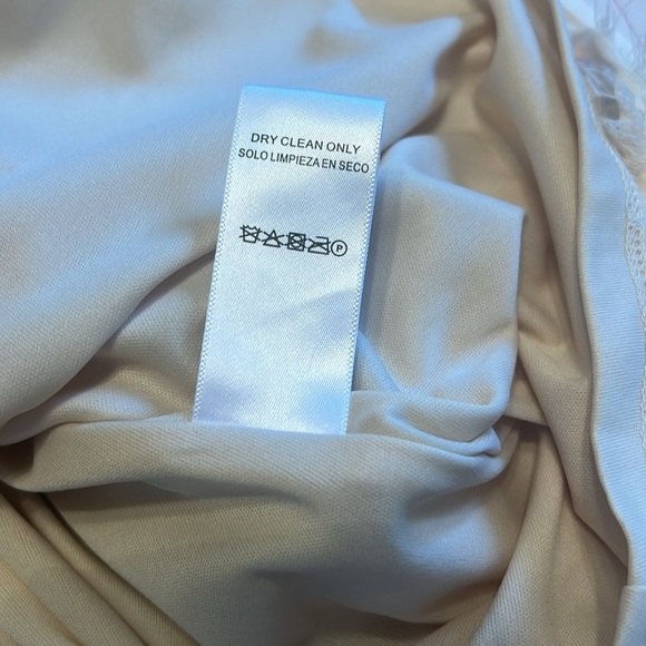 Altar’d State Mini Dress V-Neck, Ruffled cap sleeves 3D effect Women’s Size S - Picture 9 of 9